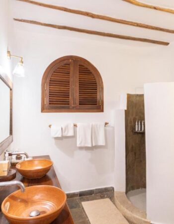 Waterlovers Beach Resort Diani