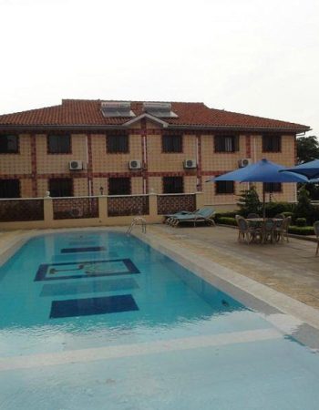 Le Savanna Country Lodge & Hotel