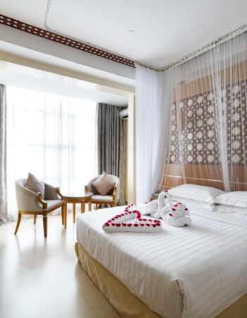 Saab Royale Hotel