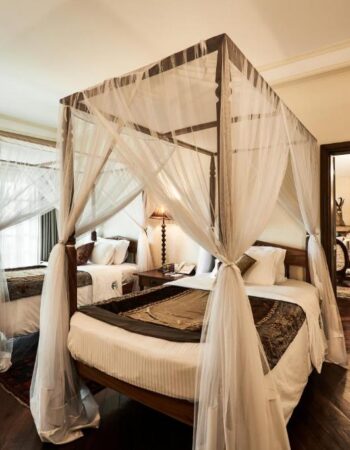 Safari Park Hotel & Casino