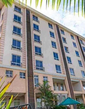 Three Steers Hotel Meru