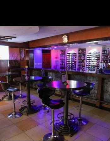 Hennessis Hotel