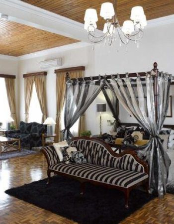 House of Waine Karen