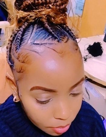 Favour Beauty Parlour 254