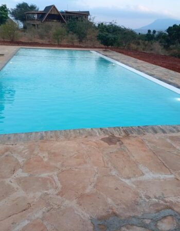 Boma Simba Safari Lodge Voi