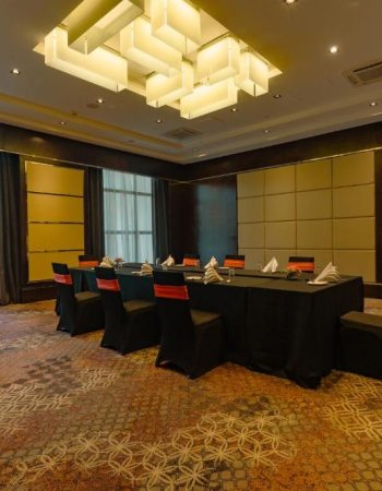Crowne Plaza Nairobi Airport by IHG