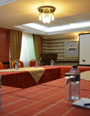 Summerdale Inn Nairobi West